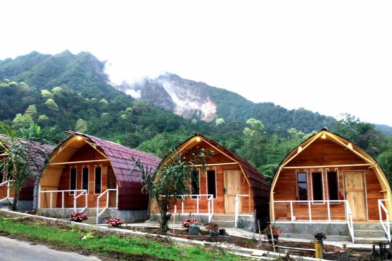 Penginapan Puncak Dua Mitra Reddoorz Berastagi Bagian luar foto
